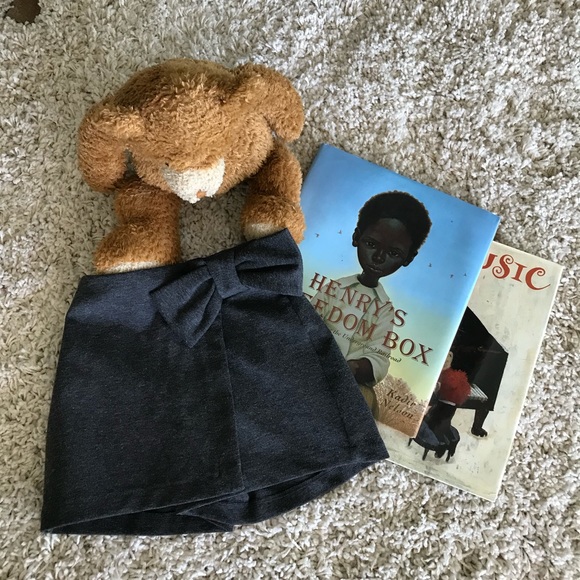 Zara gray shorts - Picture 2 of 2